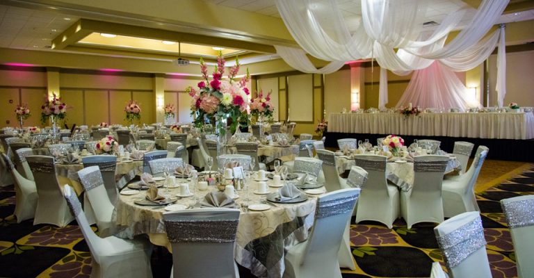 Book Your Wedding at Vernon Downs | Vernon, NY | Vernon Downs